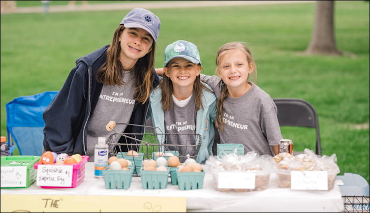 children's entrepreneur market events colorado - kids selling stuff 2